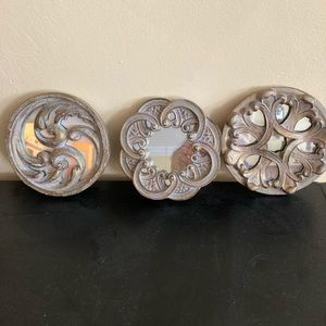 Decorative mirrored wall accents